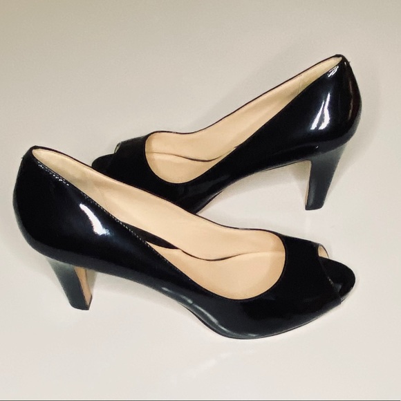 Cole Haan 9.5 - Picture 3 of 7